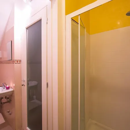Residenza Regina דירה לאליו
