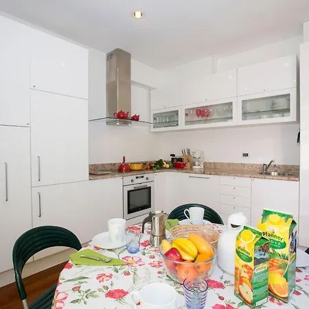 Regina Villetta - Happy Rentals * Laglio